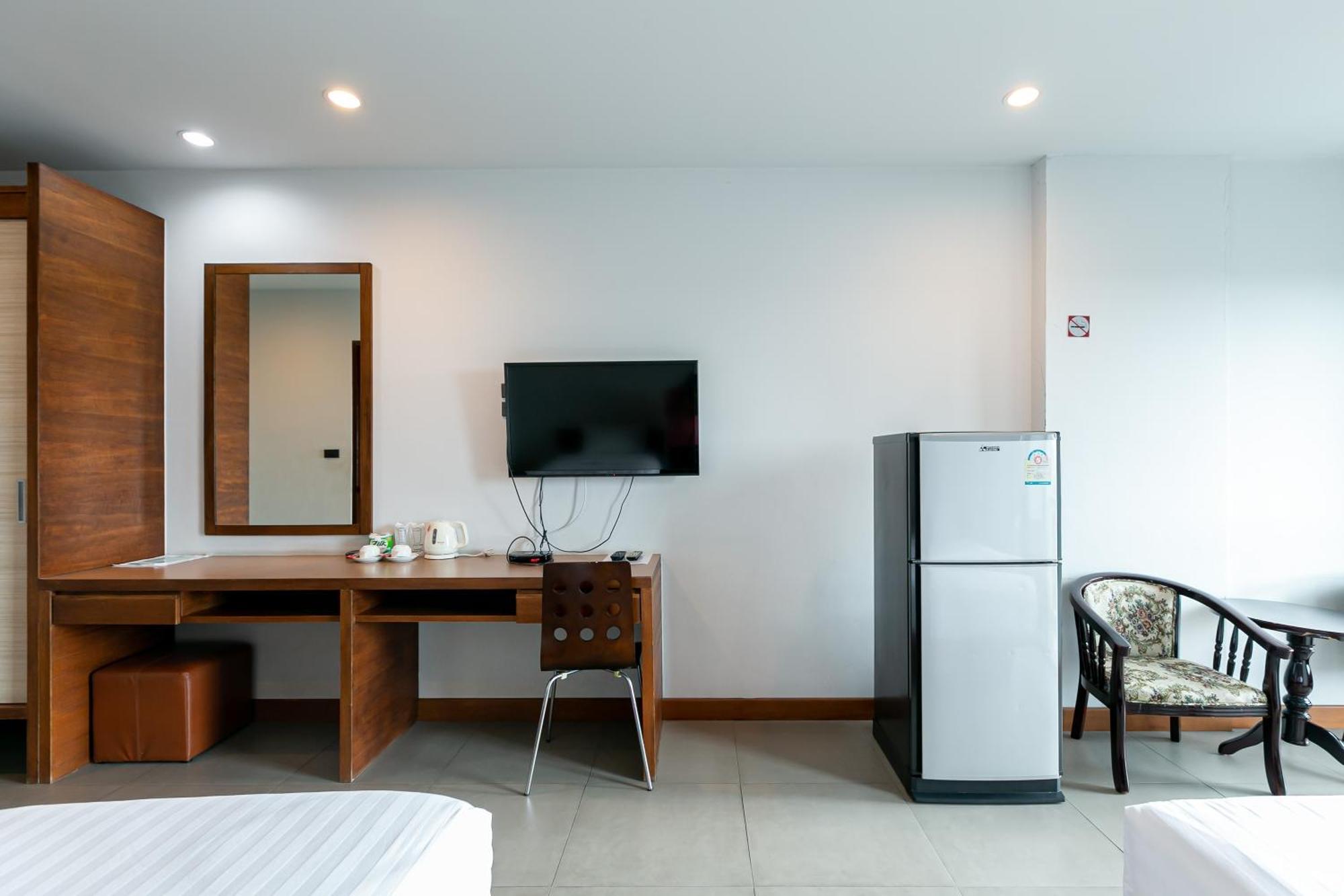 Farthai Residence Phan Thong Exterior photo